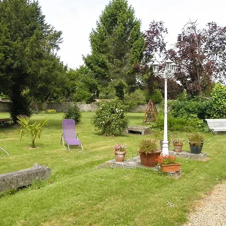 Entre Mont Et Merveille Bed & Breakfast